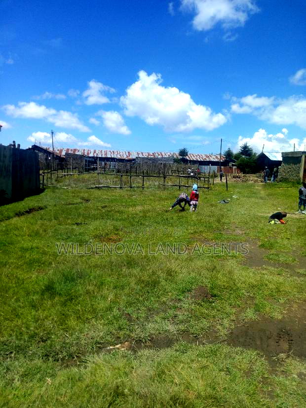 2 Plot on Sale. Size 40*80