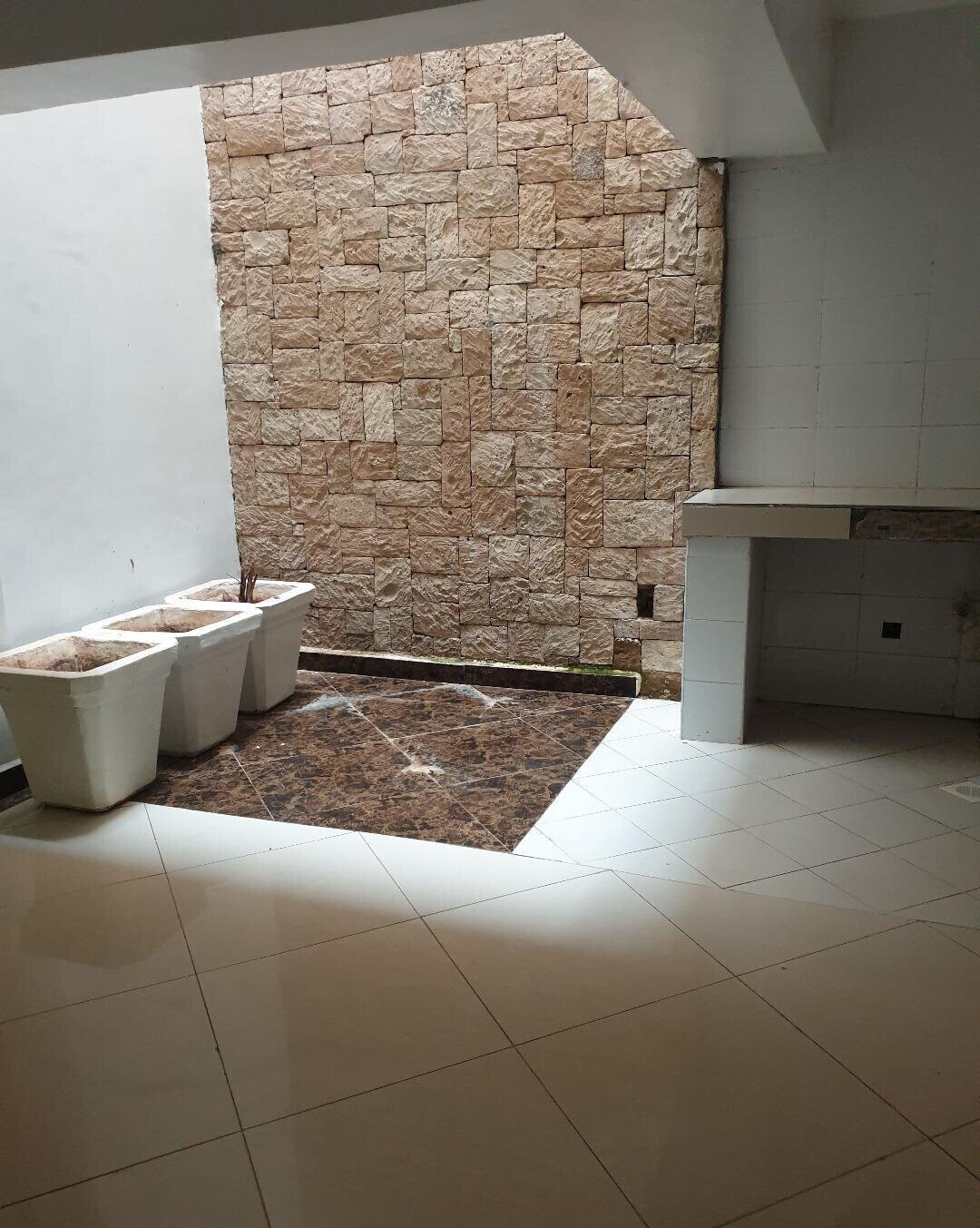 6-Bed Townhouse with Fireplace & Pool in Kitisuru Gated Estate