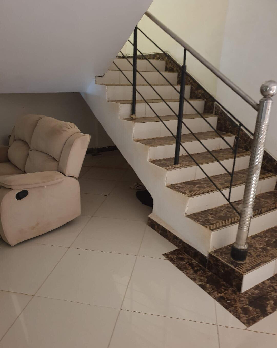6-Bed Townhouse with Fireplace & Pool in Kitisuru Gated Estate