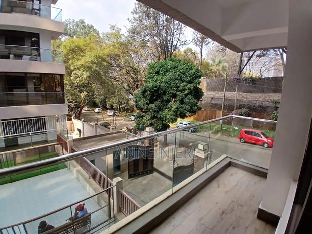 5bdrm Apartment in Kilimani for rent