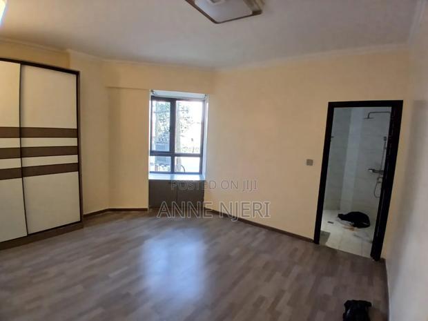 5bdrm Apartment in Kilimani for rent