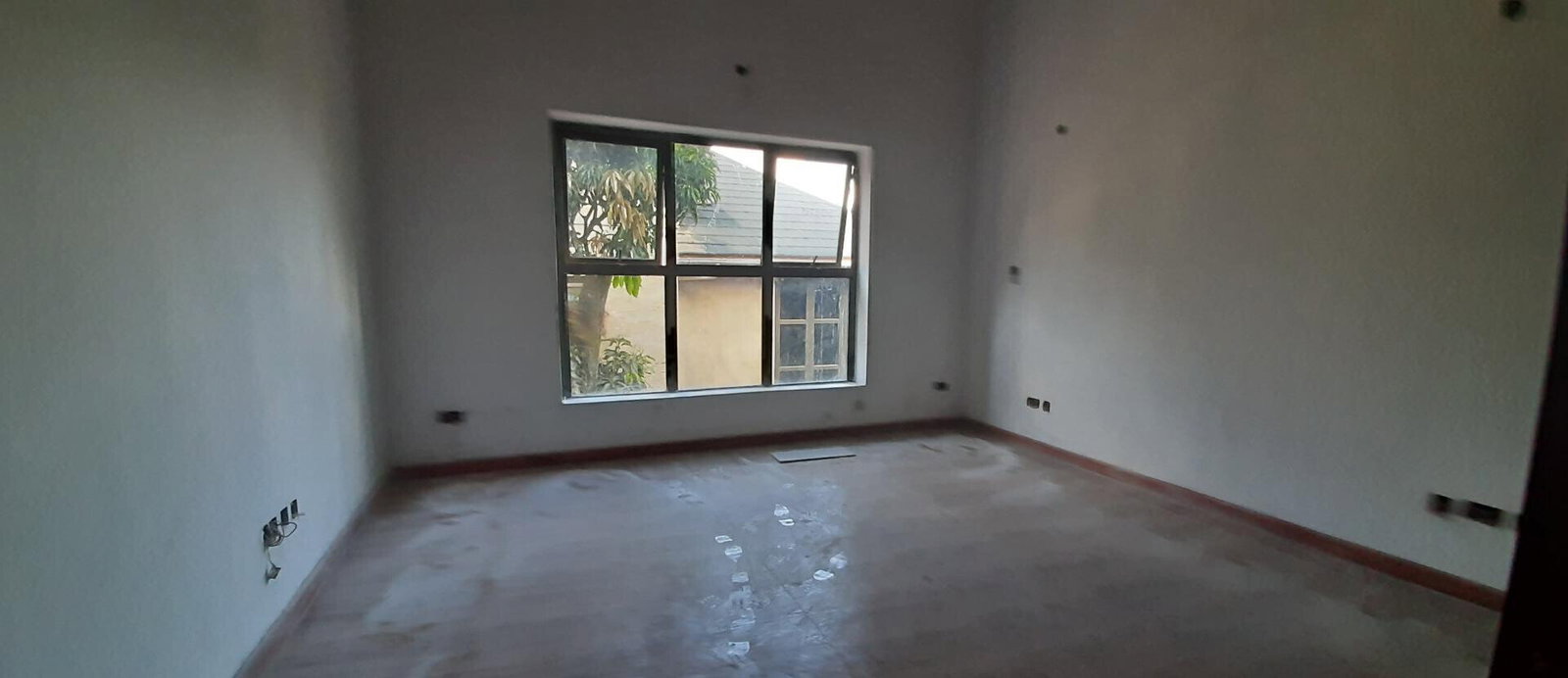 6-Ensuite Townhouse with Fireplace & DSQ - Westlands