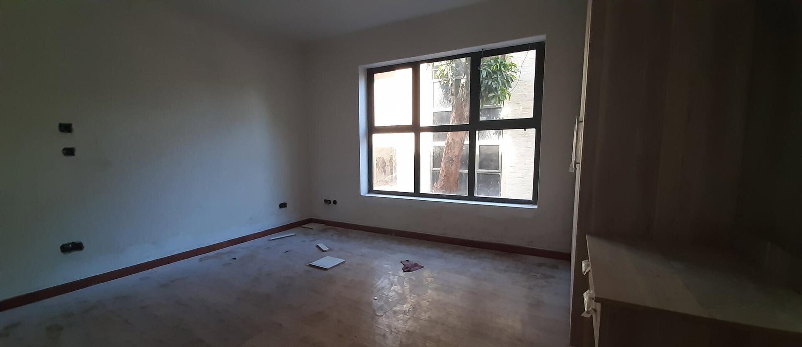 6-Ensuite Townhouse with Fireplace & DSQ - Westlands