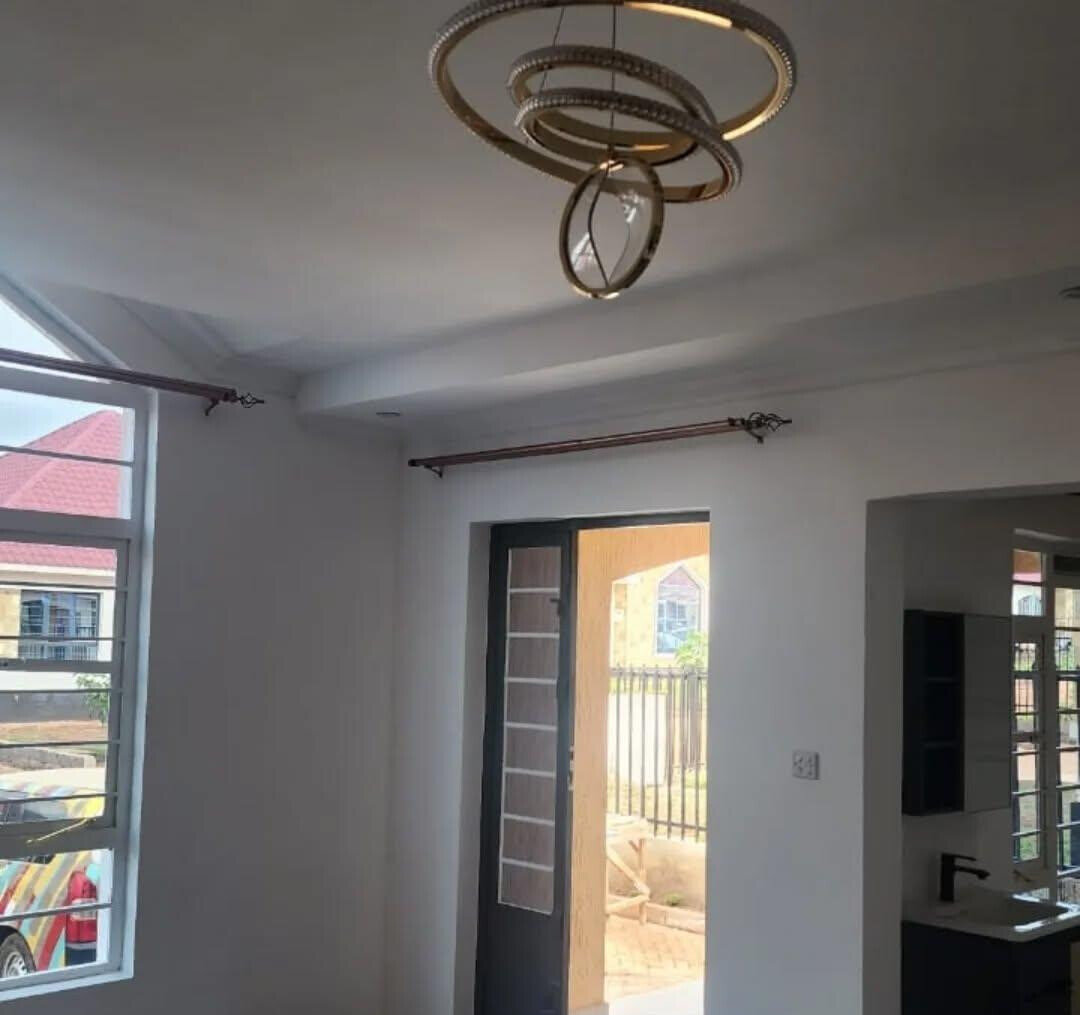 4BR All-Ensuite Townhouse with DSQ & 20K Tank - Membley