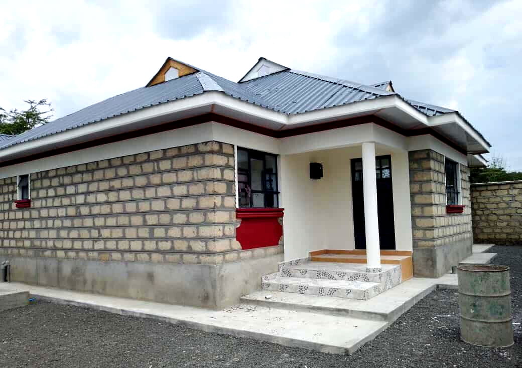 3BR All-Ensuite Townhouse with Private Garden & DSQ - Nkoroi