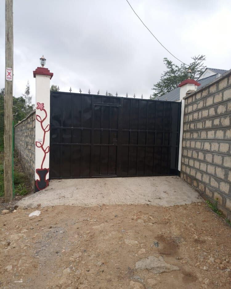 3BR All-Ensuite Townhouse with Private Garden & DSQ - Nkoroi