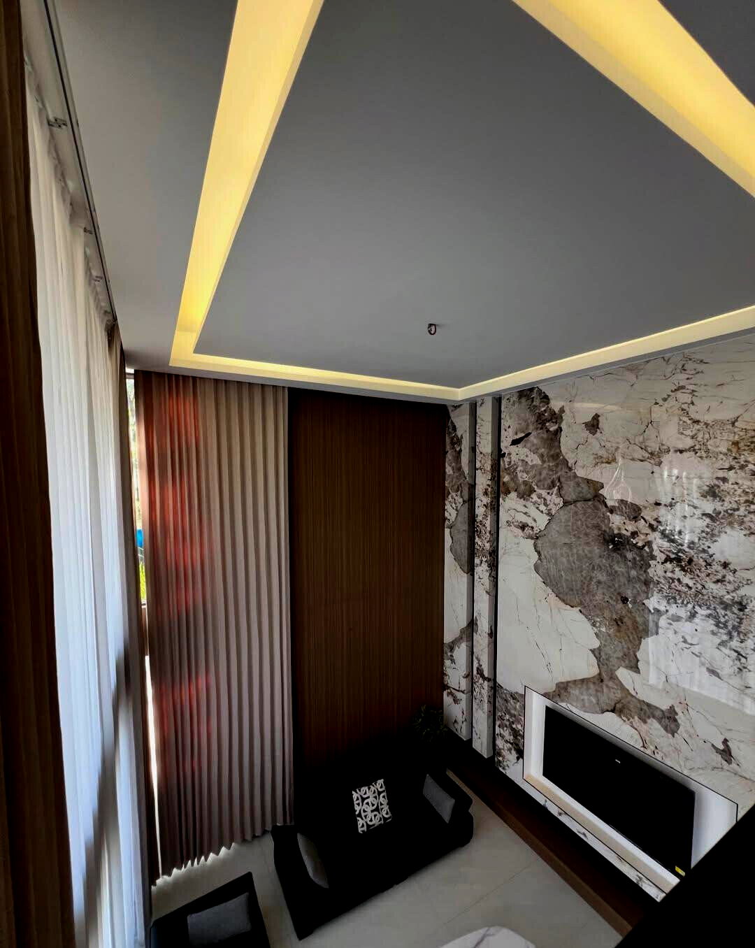 Smart 5BR Villa with Private Lift & Rooftop Terrace - Lavington