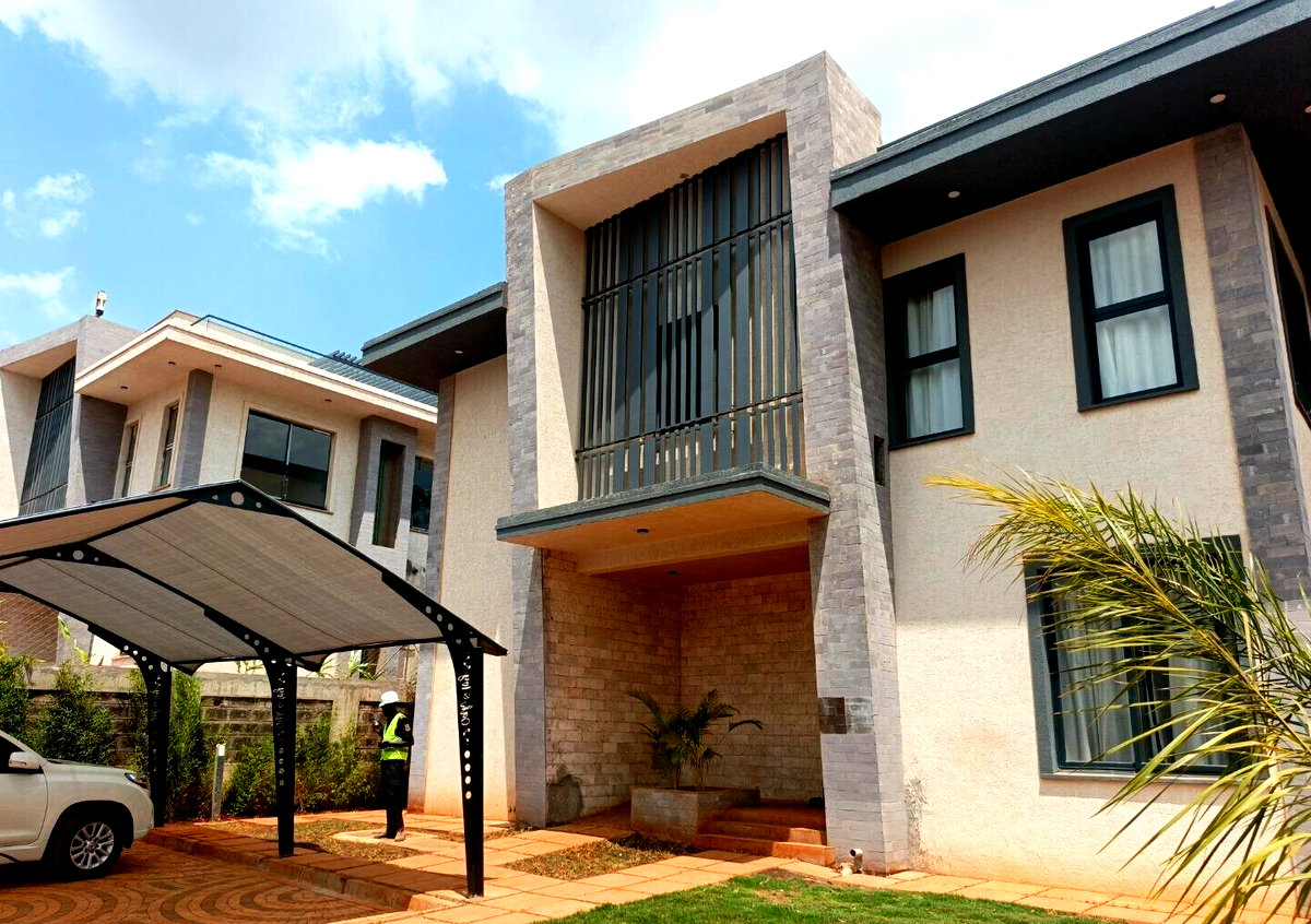 Luxury 4BR Townhouse with Private Garden & Pool Access - Loresho