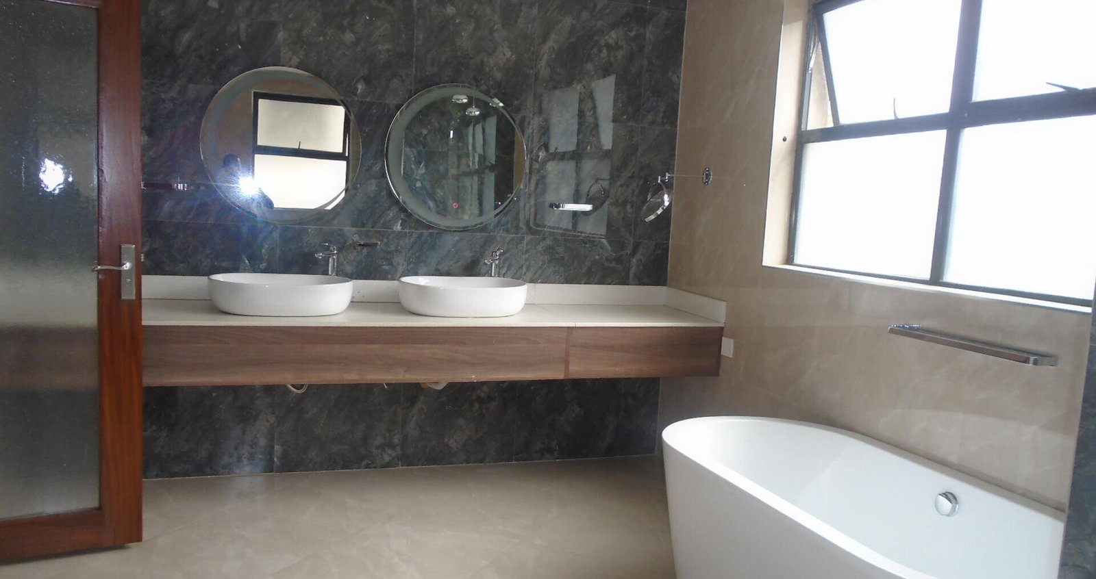 Newly Built 5-Ensuite Townhouse with Pantry & Balconies - Lavington