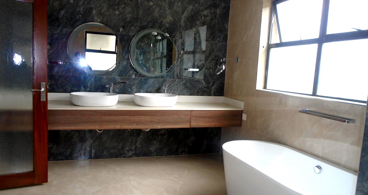Newly Built 5-Ensuite Townhouse with Pantry & Balconies - Lavington