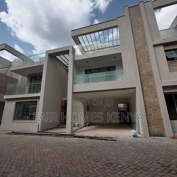 6bdrm Townhouse/Terrace in Convent Drive, Lavington for sale