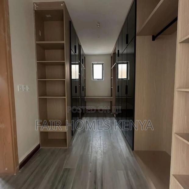 6bdrm Townhouse/Terrace in Convent Drive, Lavington for sale