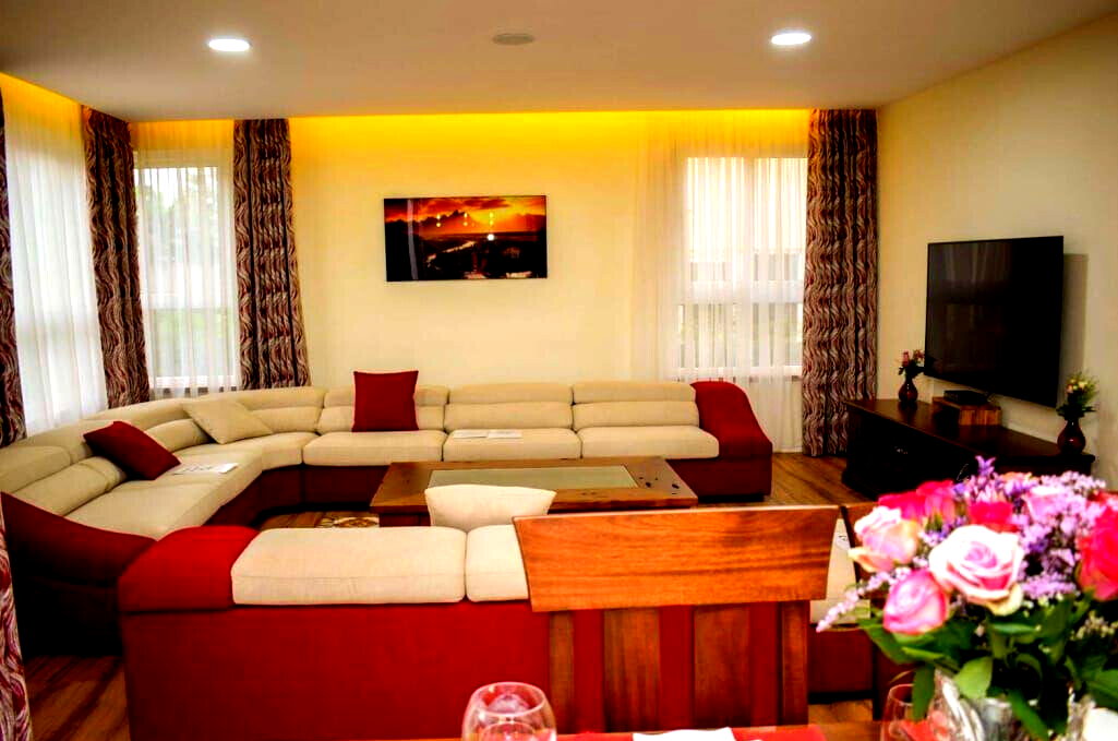 4BR Townhouse with Office & Garden - Runda