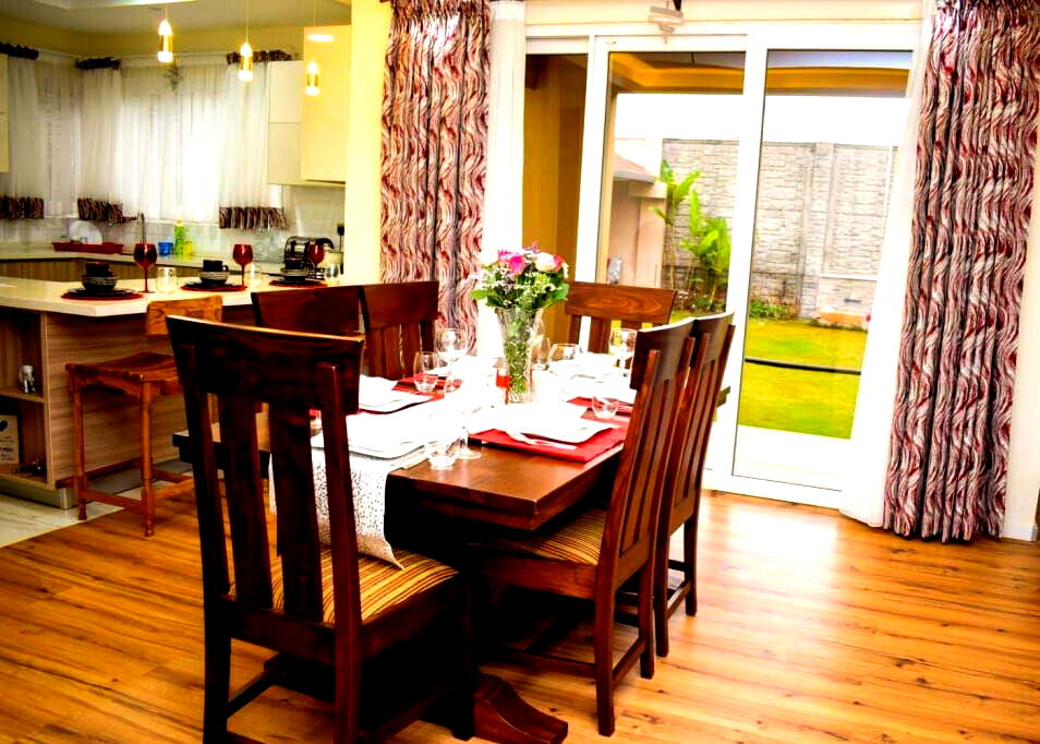 4BR Townhouse with Office & Garden - Runda