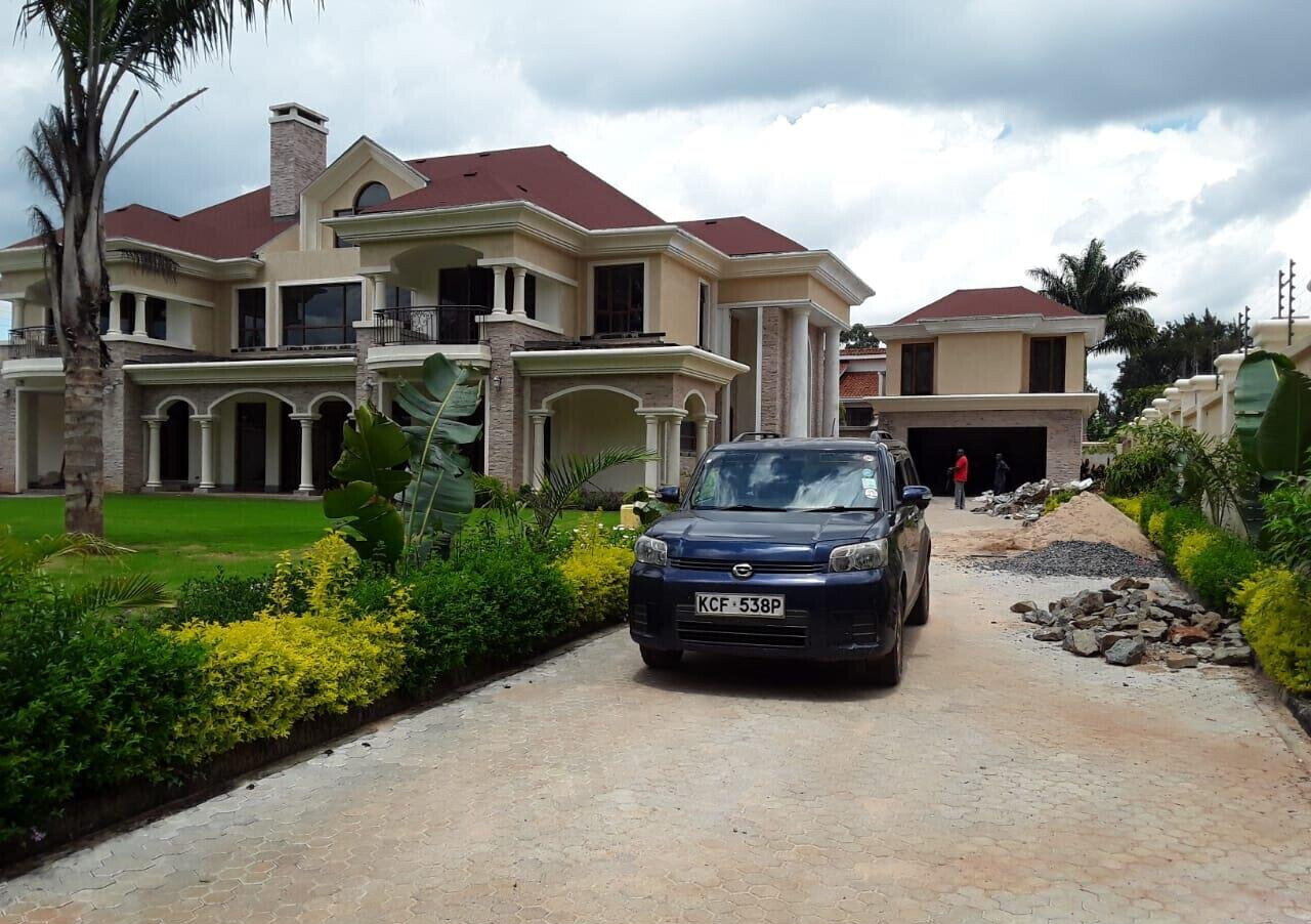 6BR Townhouse with Panoramic City Views - Runda Waters