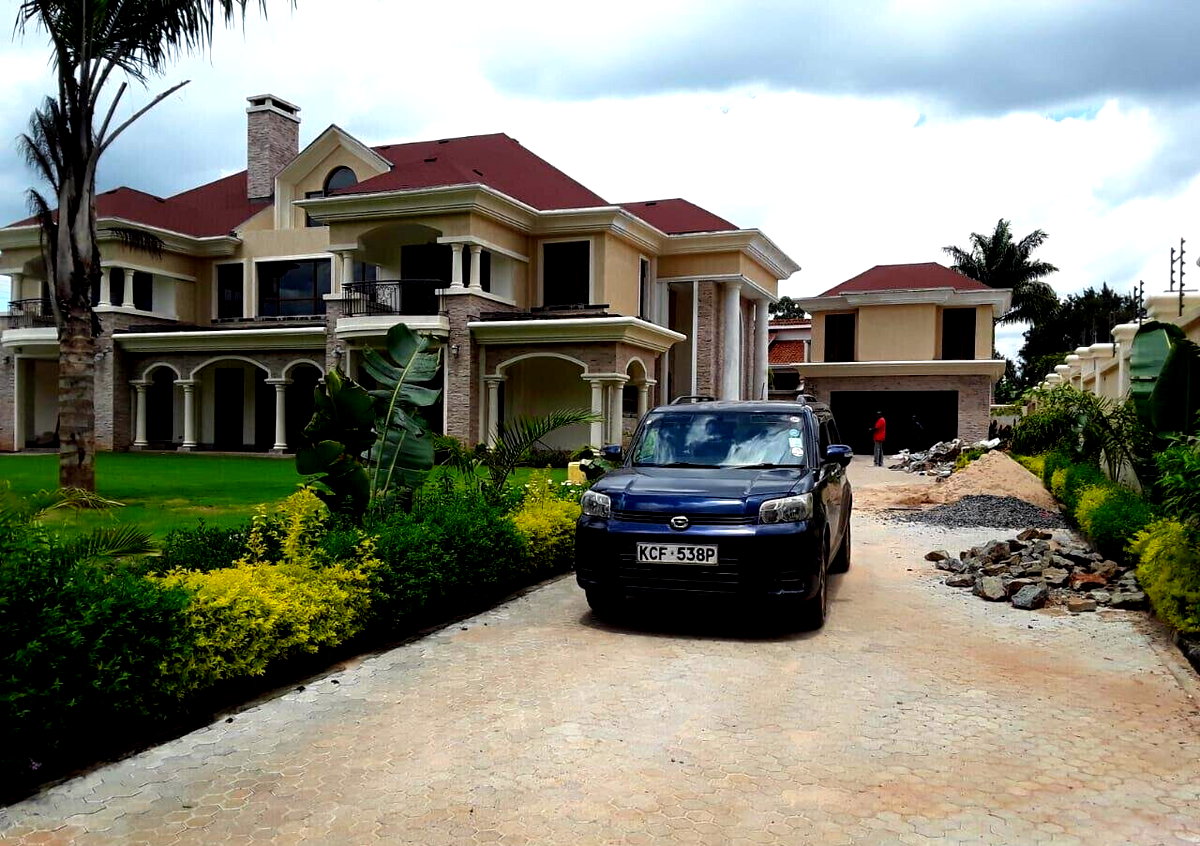 6BR Townhouse with Panoramic City Views - Runda Waters