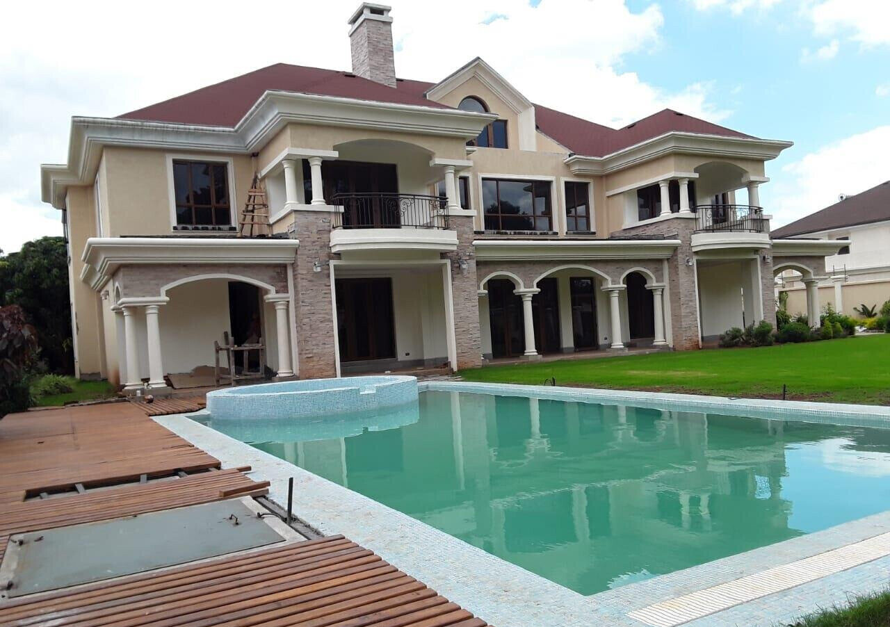 6BR Townhouse with Panoramic City Views - Runda Waters