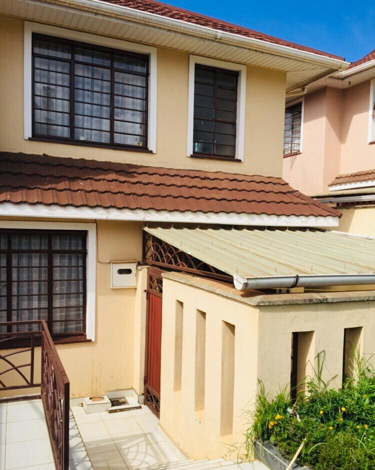 4BR All-Ensuite Townhouse in a Blue Zone Court - Runda