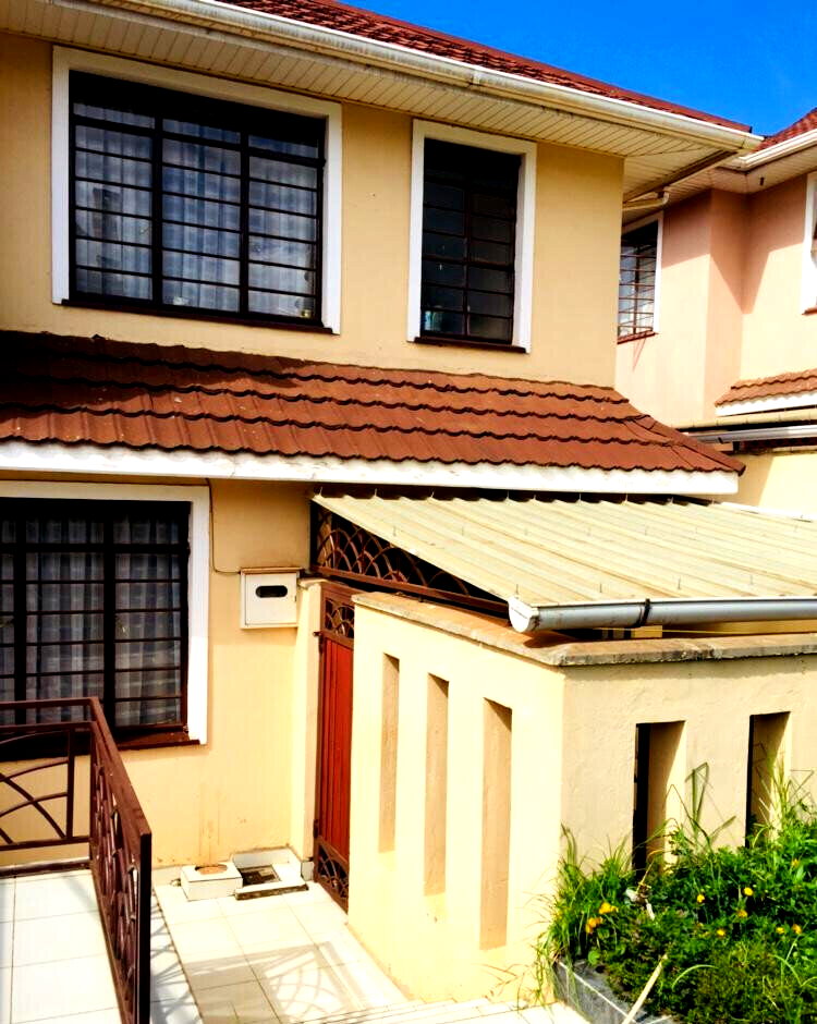 4BR All-Ensuite Townhouse in a Blue Zone Court - Runda