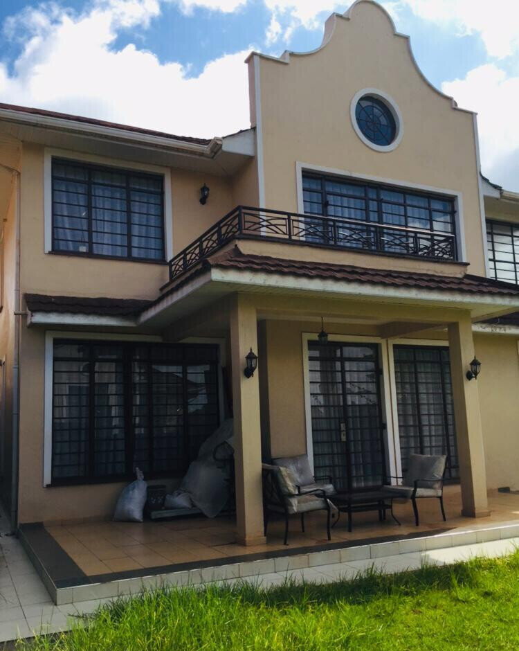 4BR All-Ensuite Townhouse in a Blue Zone Court - Runda