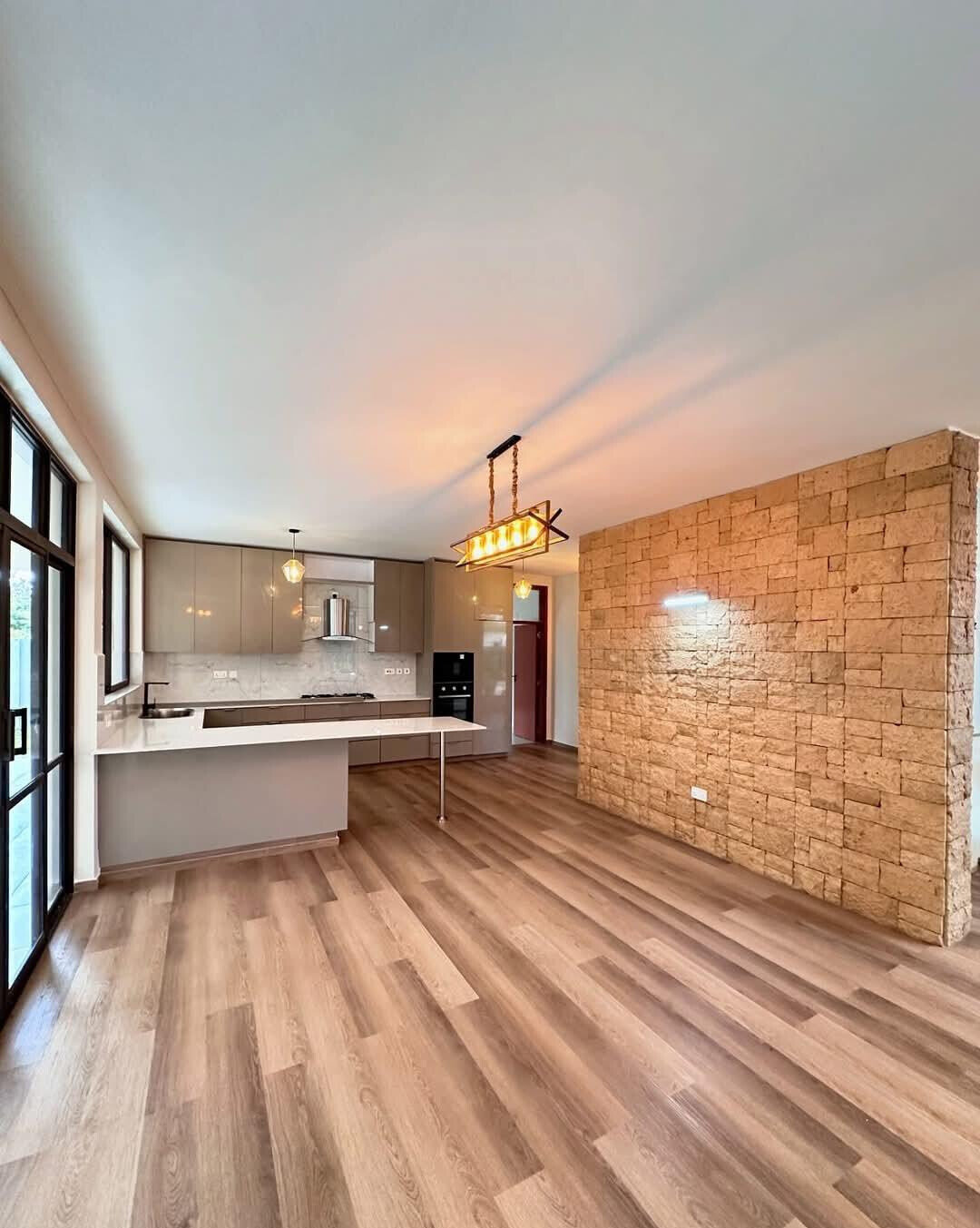 6-Ensuite Townhouse with Gym & Spa on Half-Acre – Karen
