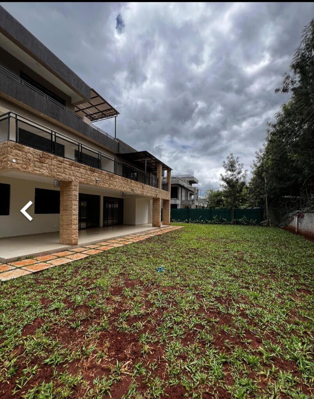 6-Ensuite Townhouse with Gym & Spa on Half-Acre – Karen