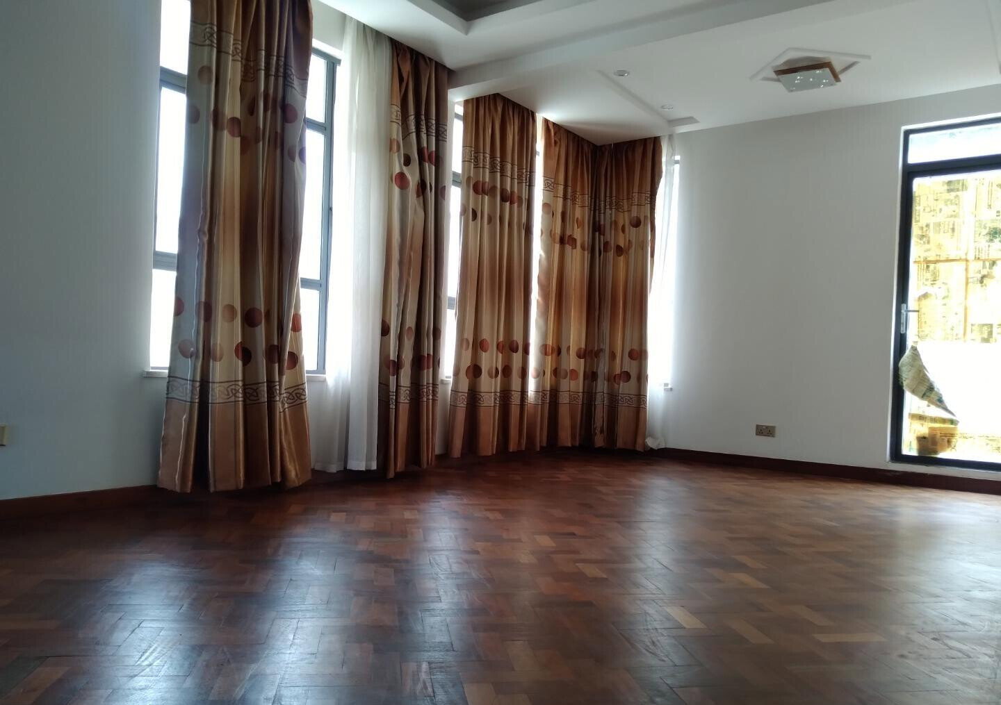 Spacious 5BR Townhouse on James Gichuru - Lavington