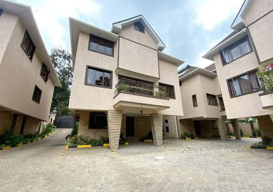 5-Ensuite Townhouse with Extra Lounge & Private Garden - Lavington
