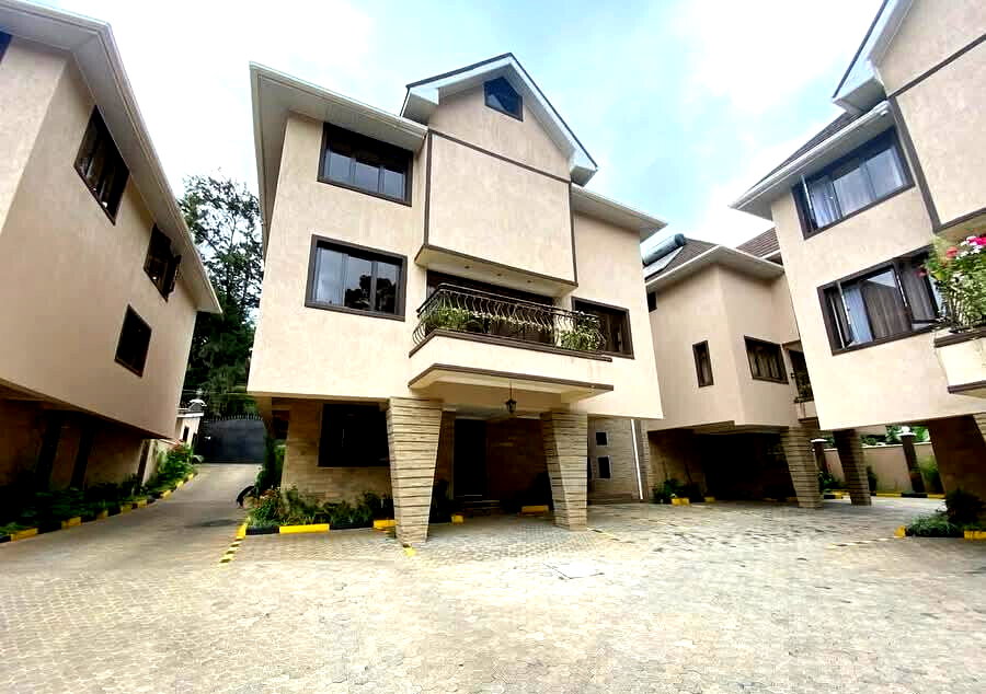 5-Ensuite Townhouse with Extra Lounge & Private Garden - Lavington
