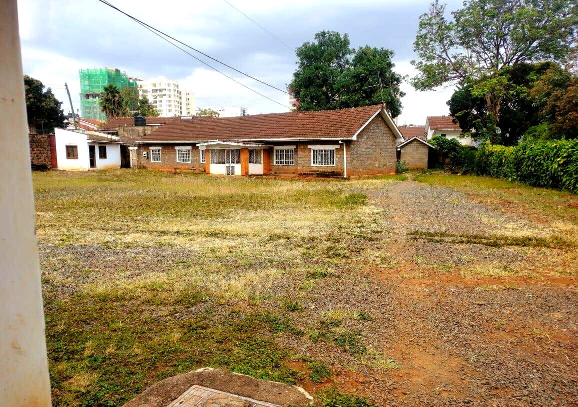1 Acre Land with Garden and Parking - KSh 500M