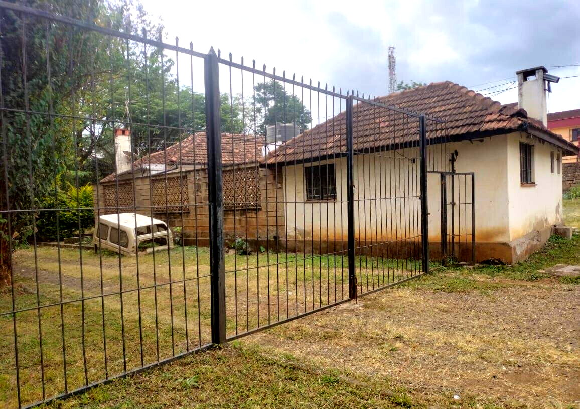 1 Acre Land with Garden and Parking - KSh 500M