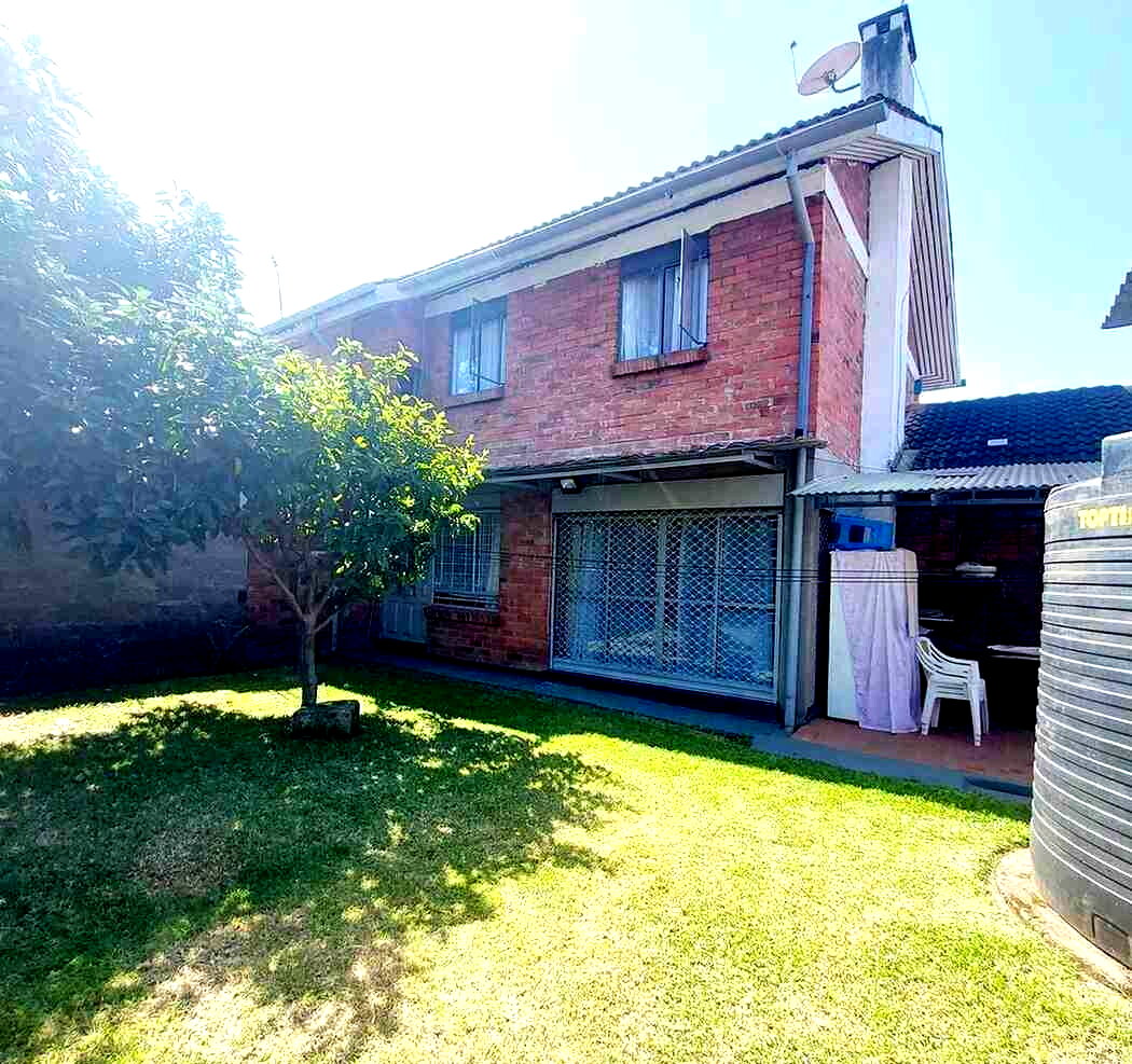 4BR Townhouse with 2 Guest Studios & Fireplace - Kileleshwa