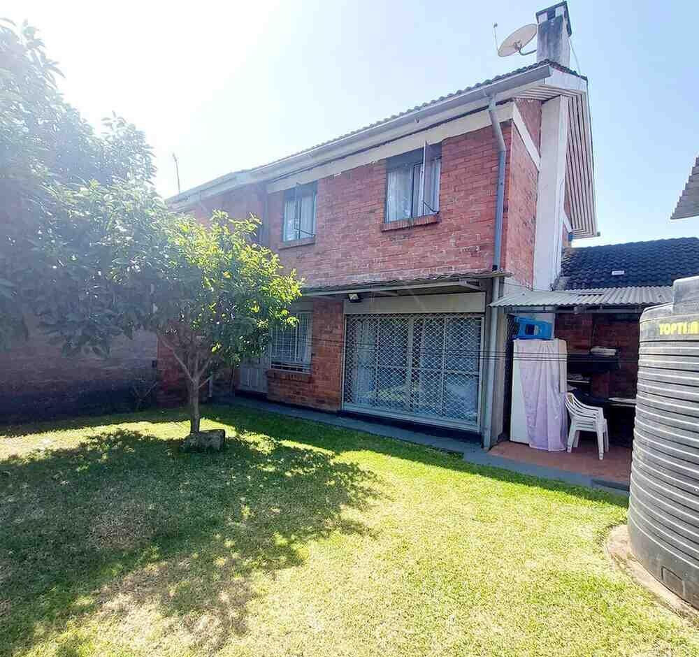 4BR Townhouse with 2 Guest Studios & Fireplace - Kileleshwa