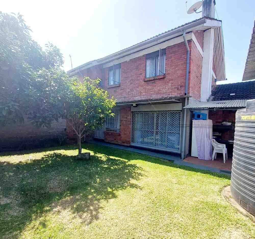 4BR Townhouse with 2 Guest Studios & Fireplace - Kileleshwa