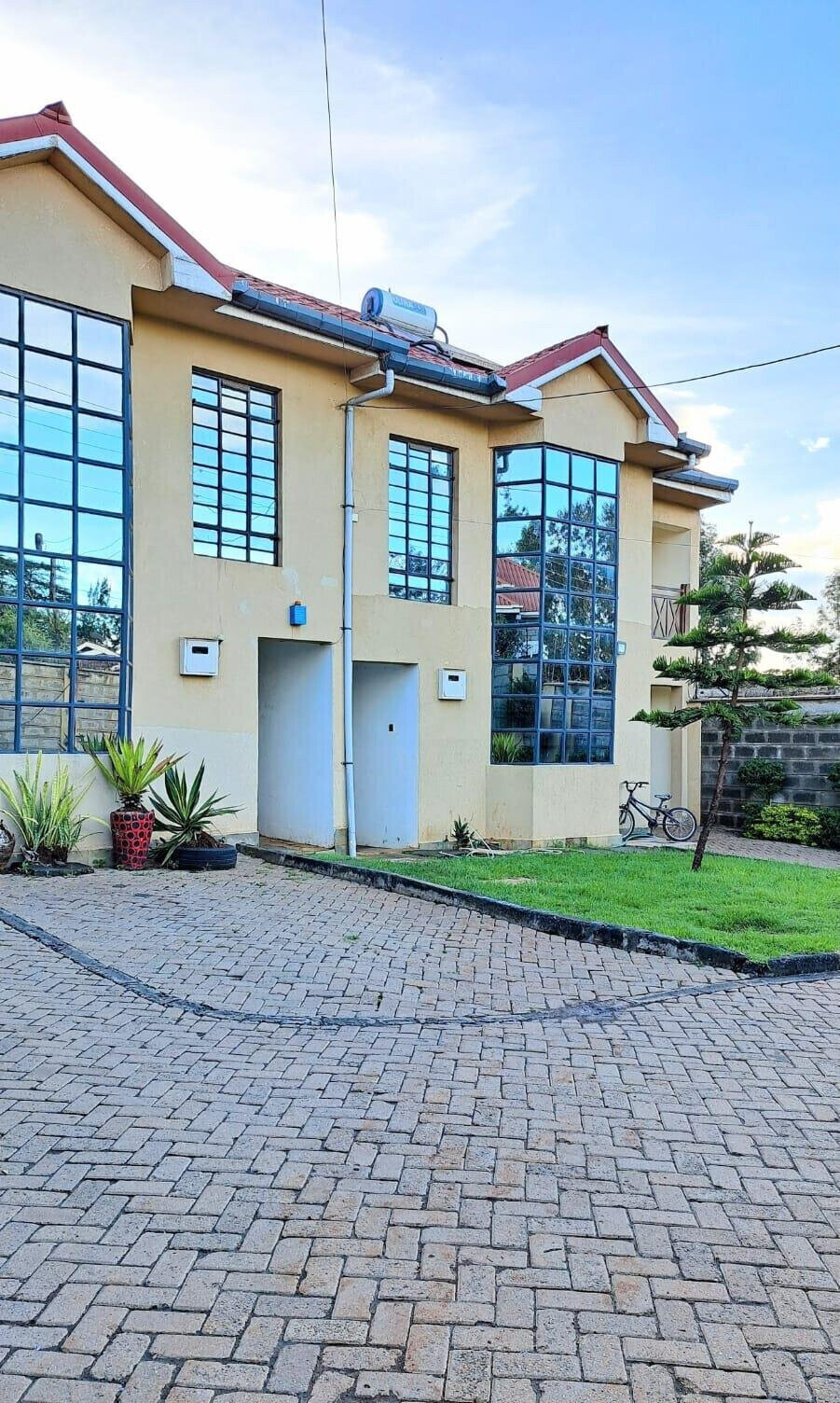 4BR All-Ensuite Townhouse with DSQ & 100K Monthly Rent - Ngong