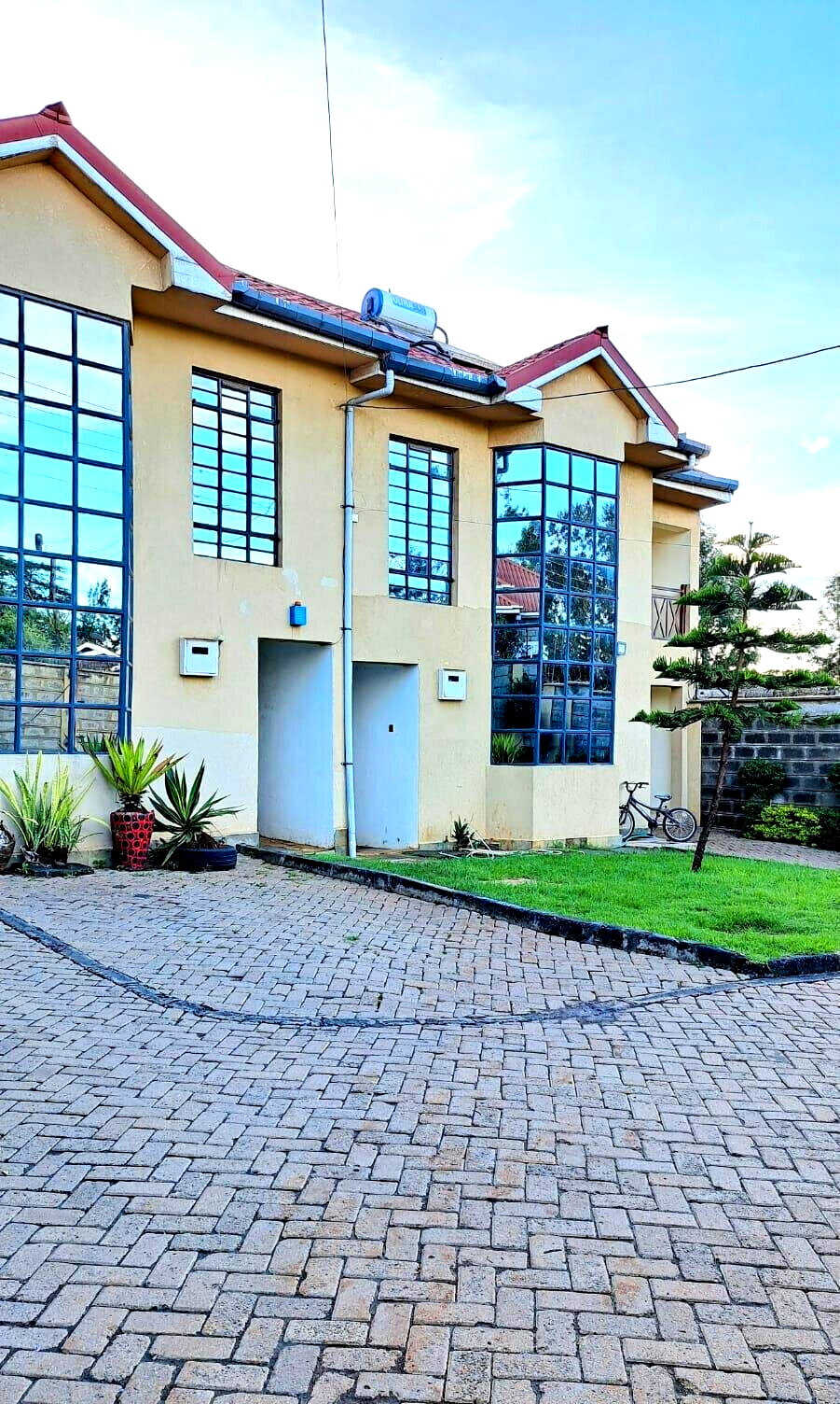 4BR All-Ensuite Townhouse with DSQ & 100K Monthly Rent - Ngong
