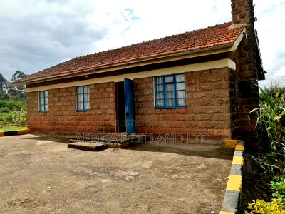 3bdrm Bungalow in Rose Gate, Kikuyu for sale - Image 2