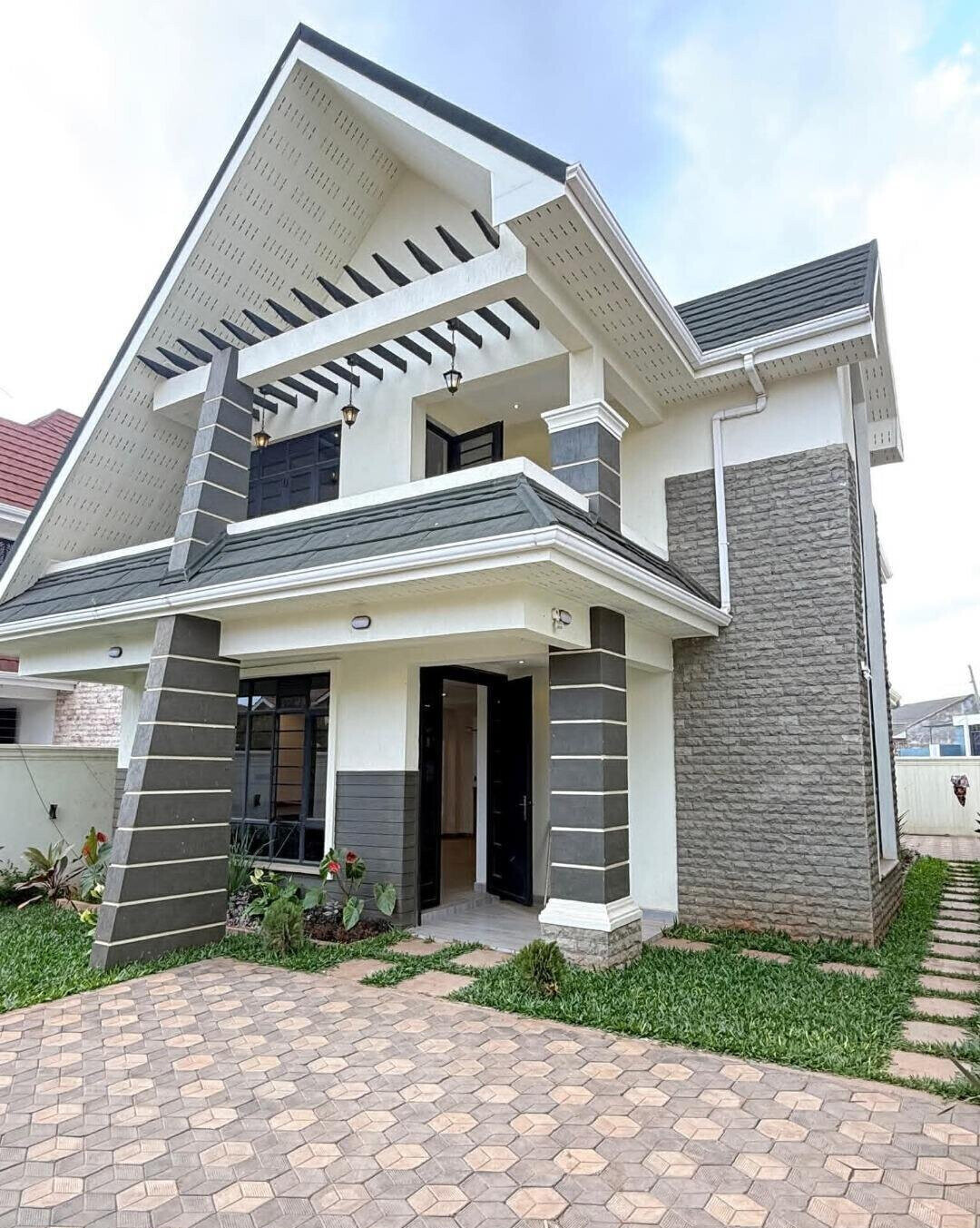 4BR All-Ensuite Maisonette with Jacuzzi & Attic - Membley, Ruiru