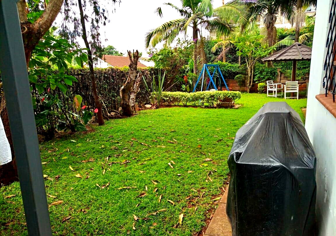 5-Ensuite Townhouse with DSQ & Private Garden - Westlands