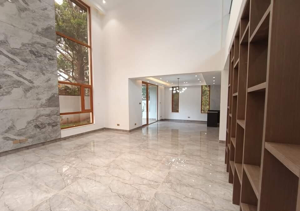 6-Ensuite Smart Villa with Lift & Home Office - Lavington