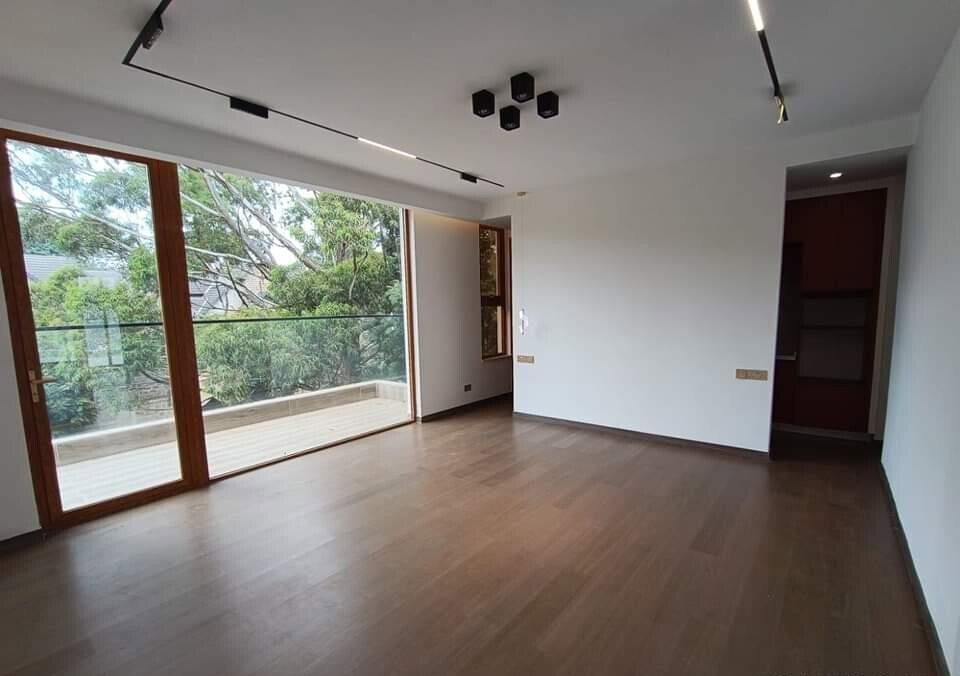 6-Ensuite Smart Villa with Lift & Home Office - Lavington