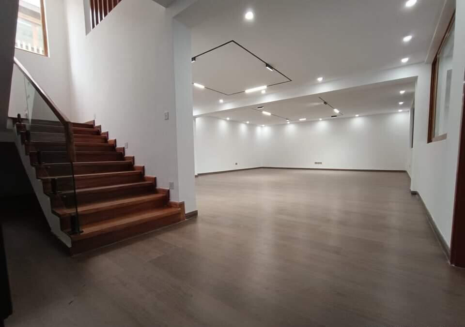 6-Ensuite Smart Villa with Lift & Home Office - Lavington