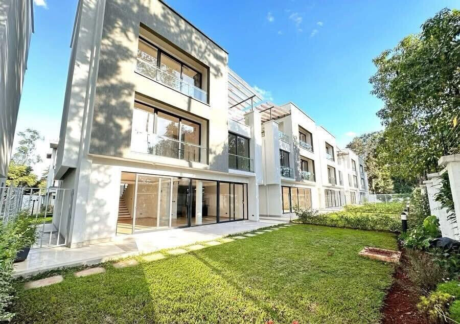4-Ensuite Townhouse with DSQ & Backup Generator - Lavington