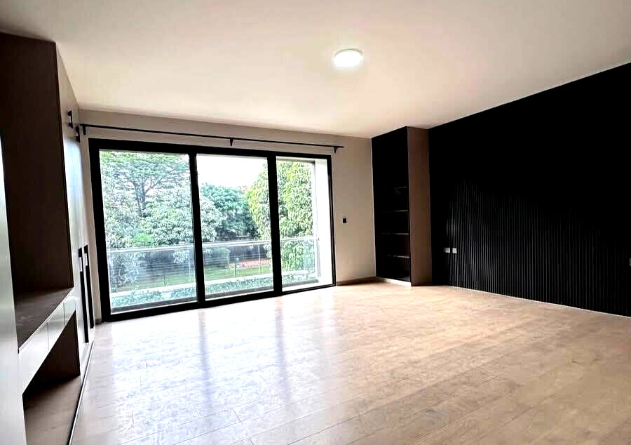 4-Ensuite Townhouse with DSQ & Backup Generator - Lavington