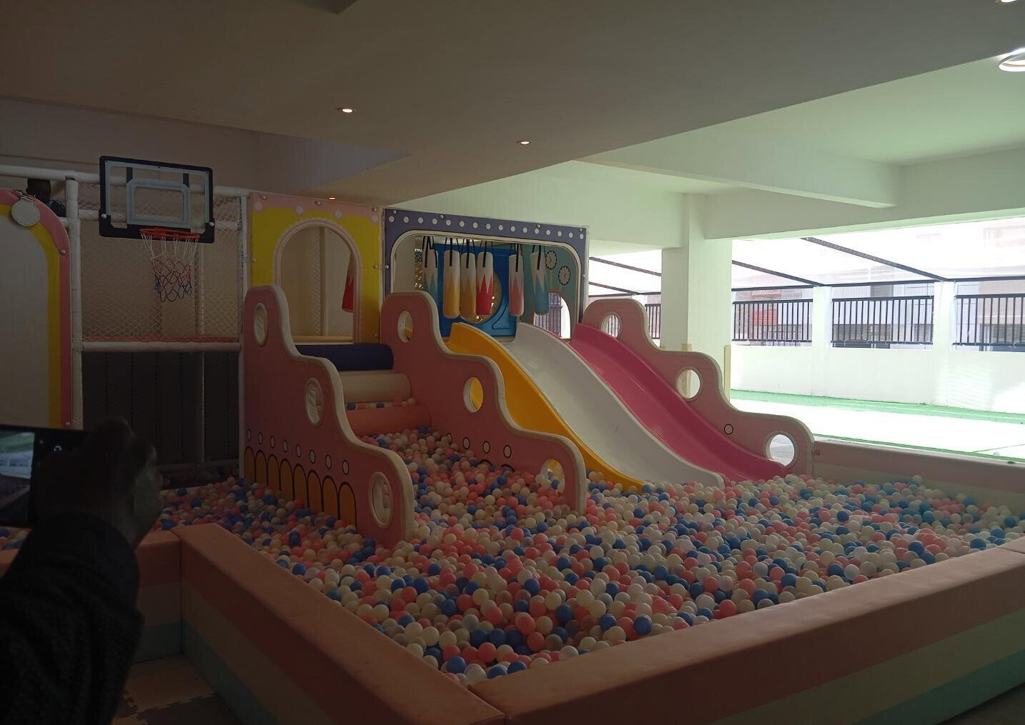 4BR with Arboretum Views & Rooftop Club - Kileleshwa
