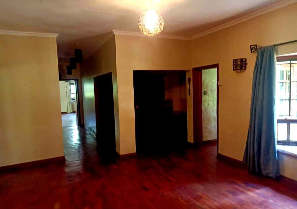 4-Bed Townhouse with Guest Wing & Mature Gardens – Karen