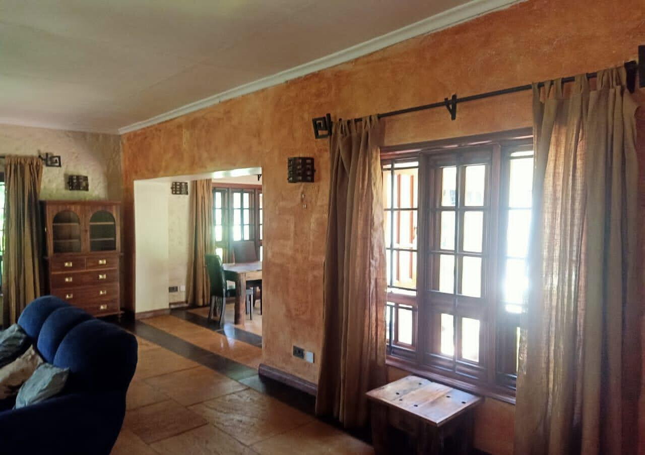 4-Bed Townhouse with Guest Wing & Mature Gardens – Karen