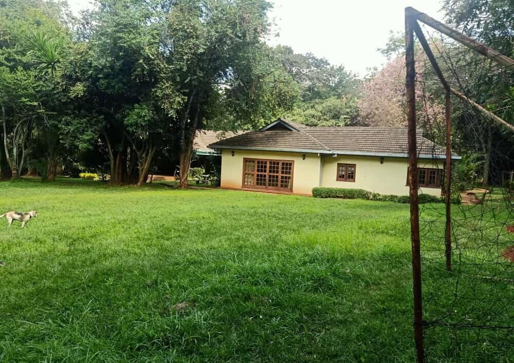 4-Bed Townhouse with Guest Wing & Mature Gardens – Karen