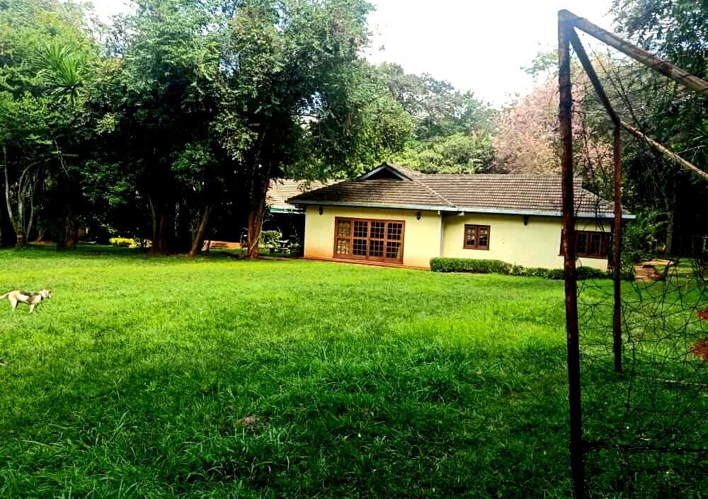 4-Bed Townhouse with Guest Wing & Mature Gardens – Karen