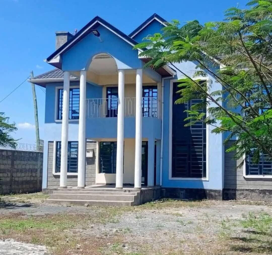 5BR Master En-Suite Townhouse with DSQ on 1/4 Acre - Katani